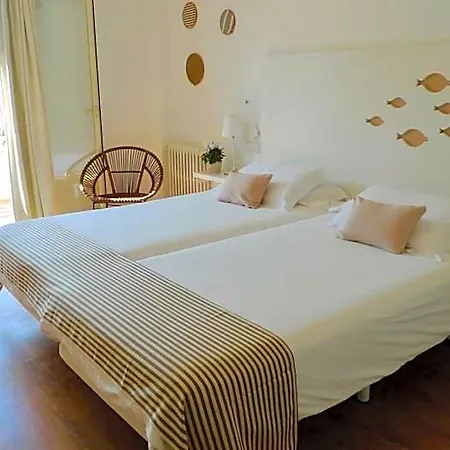 Carabela 4*